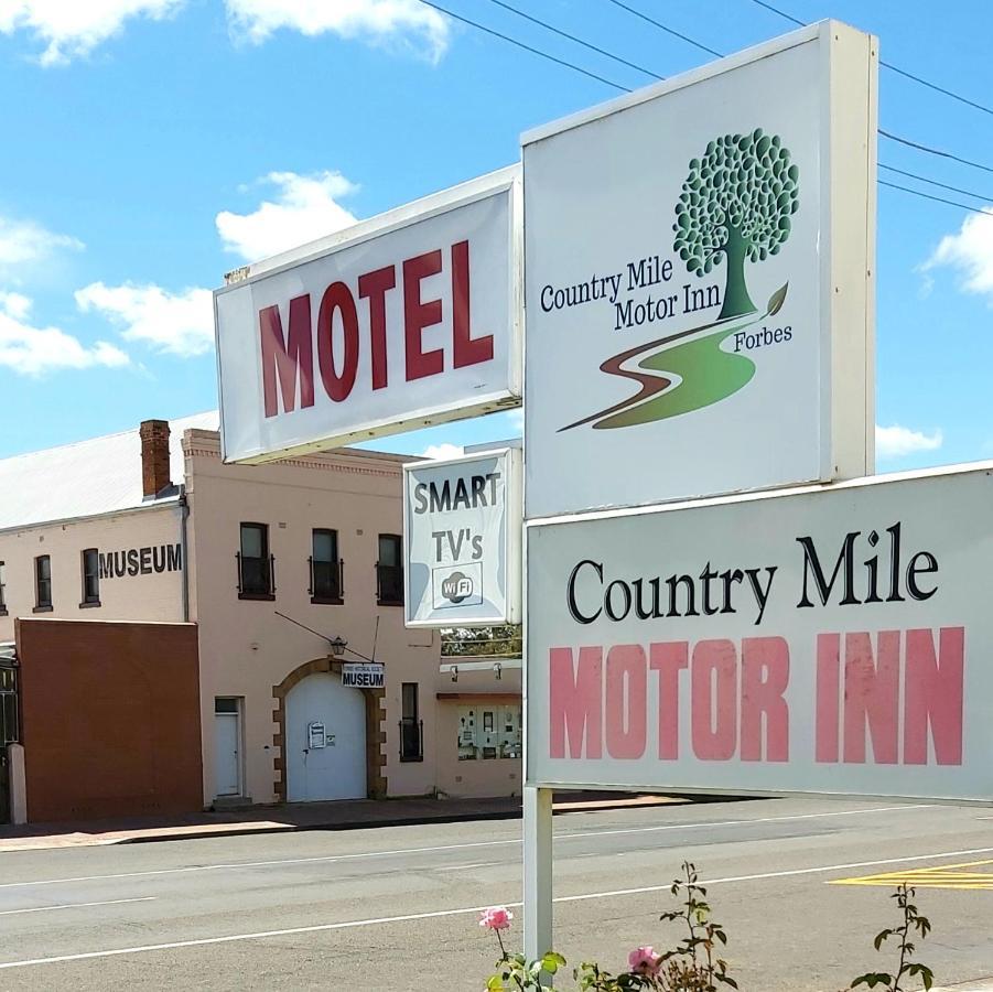 فوربس Country Mile Motor Inn المظهر الخارجي الصورة